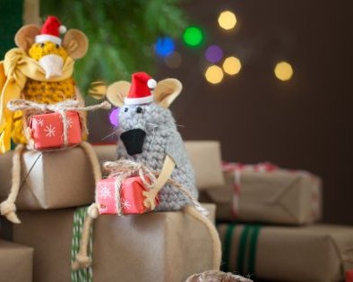 10 худших новогодних подарков: на что лучше не тратить деньги