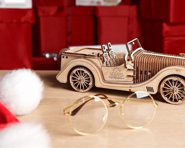 12 новогодних подарков для тех, кто без ума от гаджетов