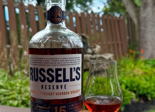 Странная и слегка конспирологическая, но от этого не менее отвратительная история с детьми от Balenciaga