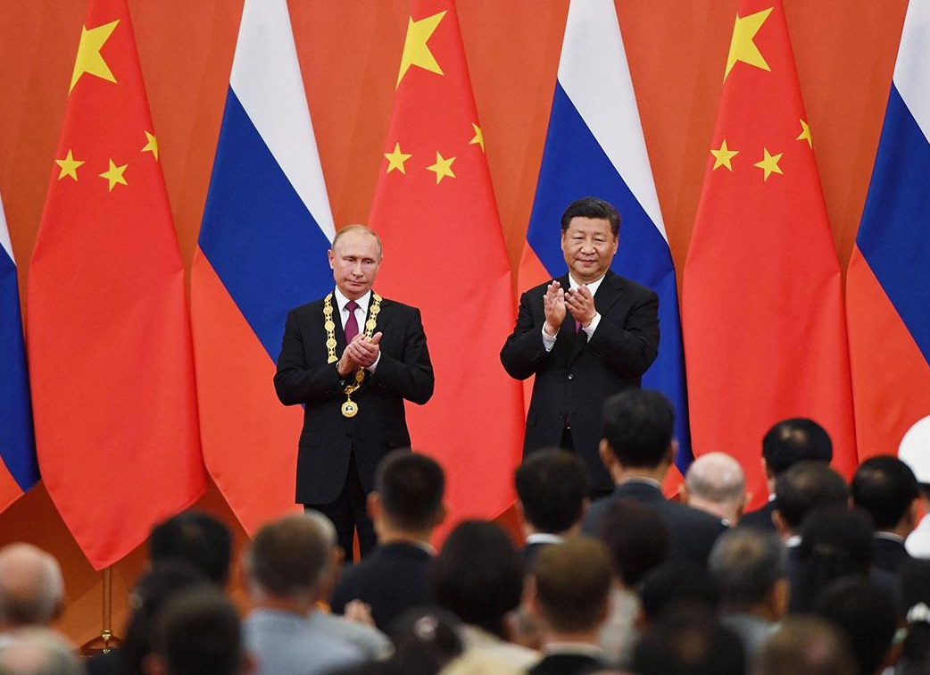 Немного о зависимости от Китая россиян и американцев